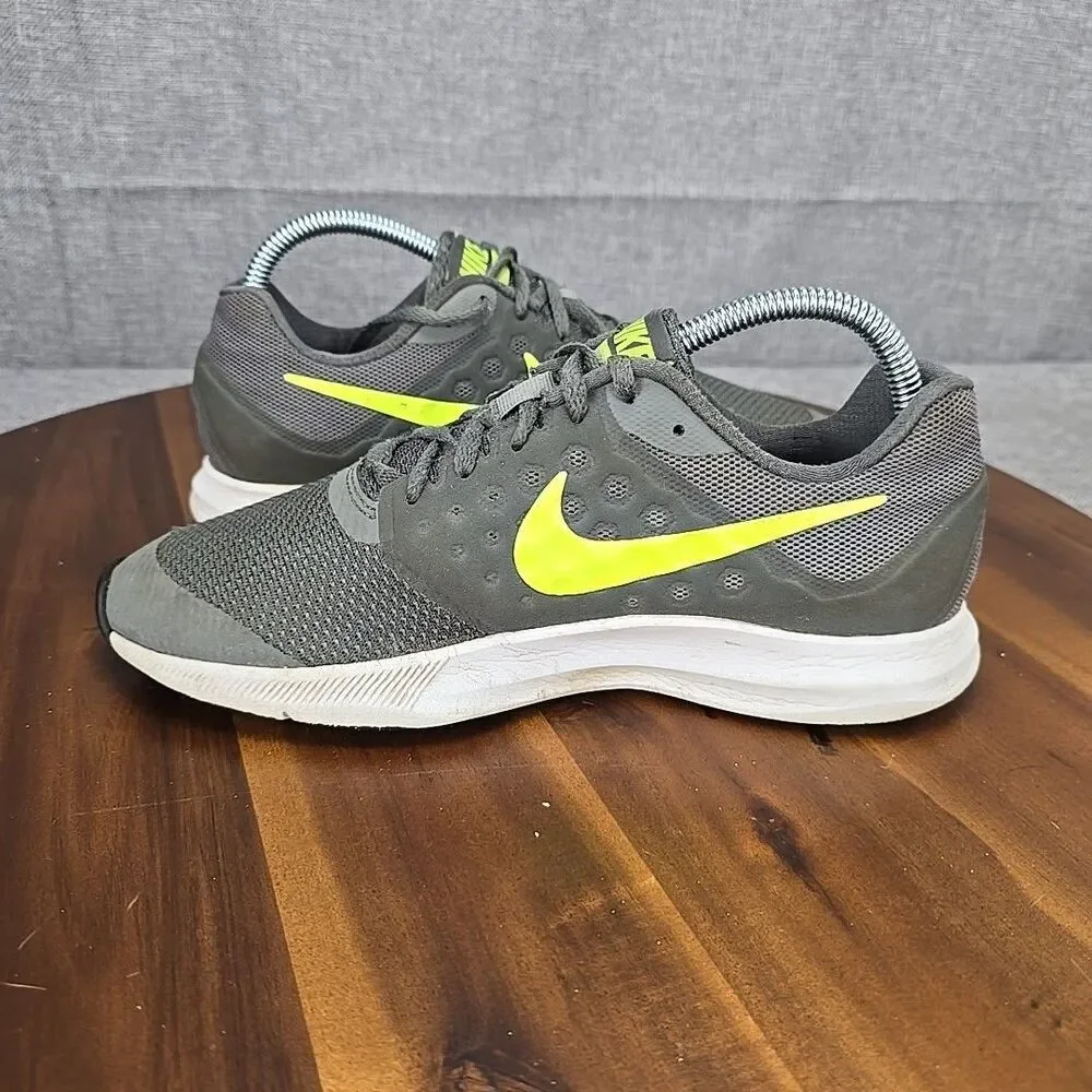 Nike Youth Athletic Kids Shoe Size 6.5Y 869969-002 Gray Green - Picture 12 of 15